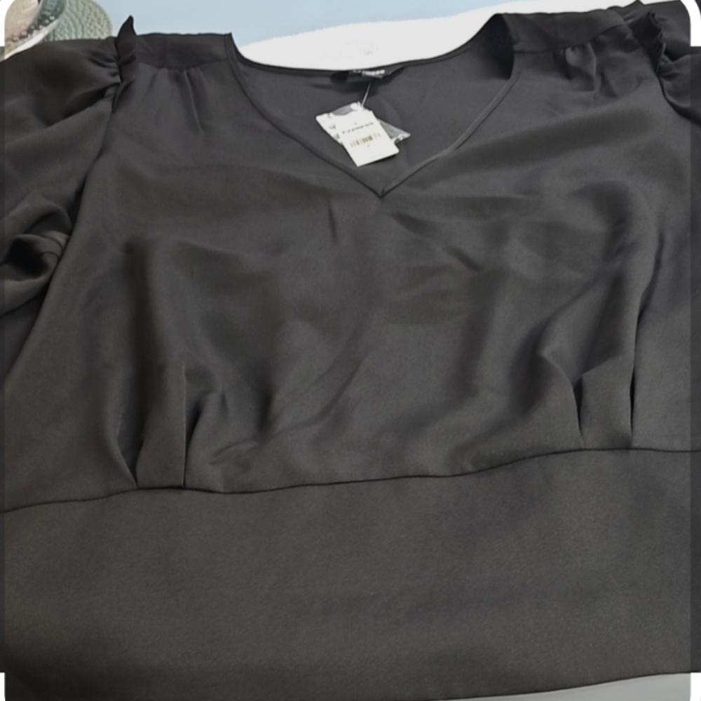 Express Black - V Neck 3/4 Sleeve Elastic Waist Blouse Size XL